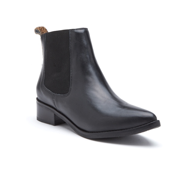 Moscow Booties in Black - Picture 2 of 4